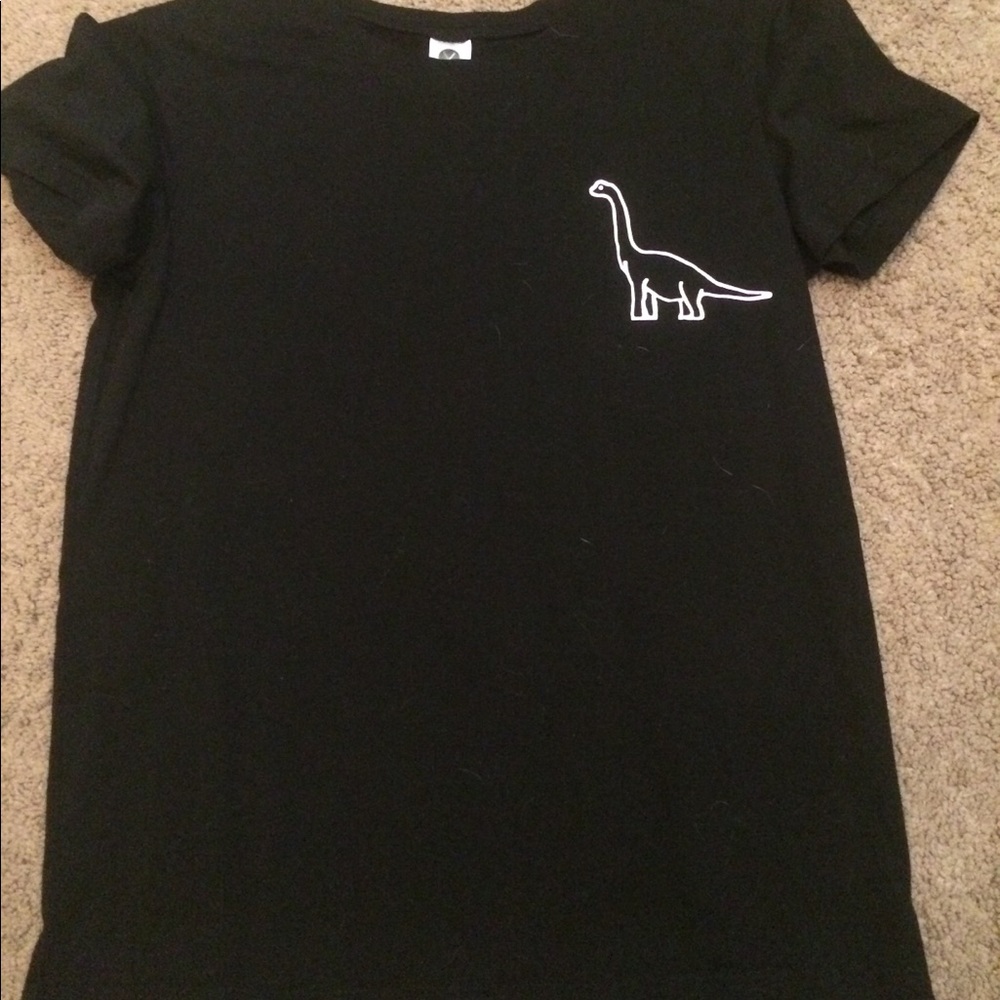 Women’s dinosaur tee